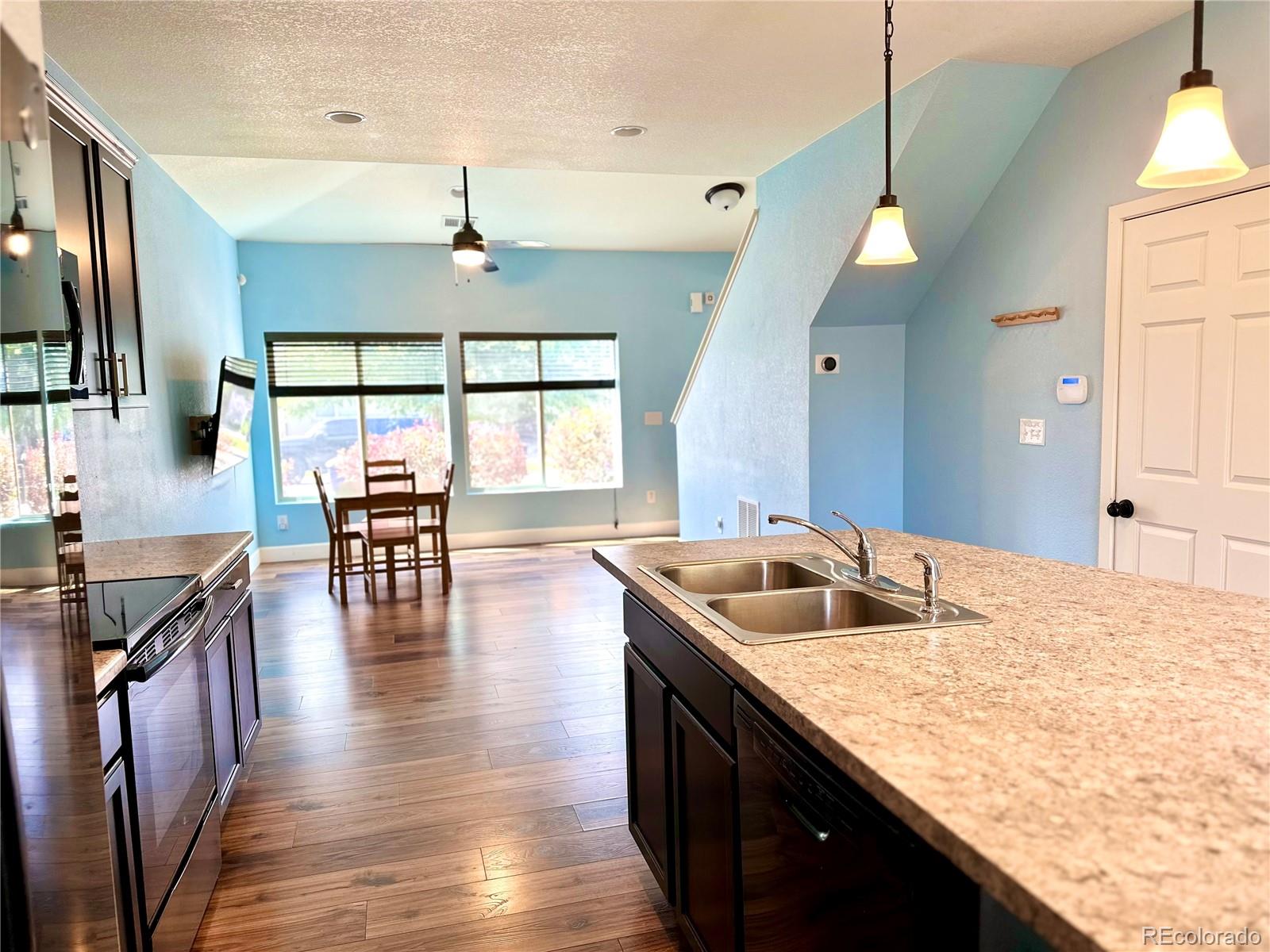 MLS Image #18 for 19195 e 55th avenue,denver, Colorado