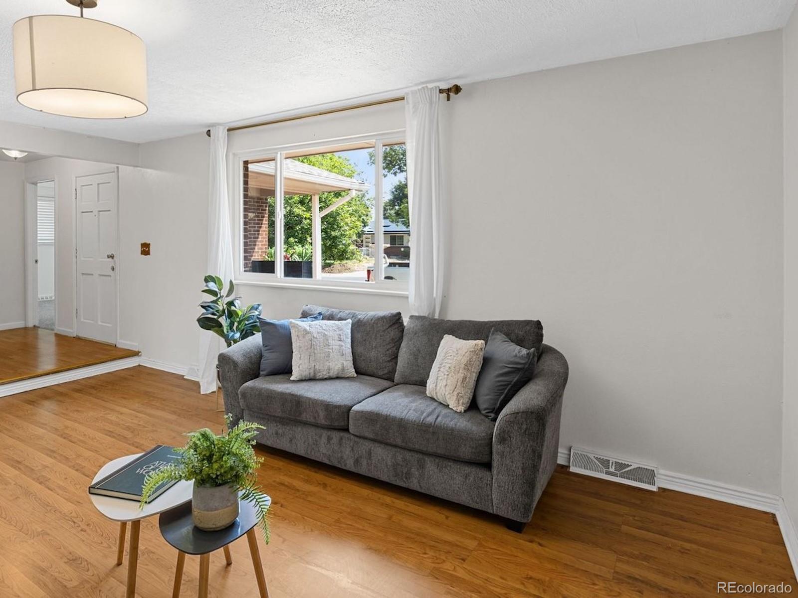 MLS Image #8 for 403  emporia street,aurora, Colorado