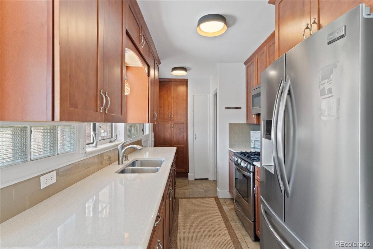 MLS Image #12 for 1309  vrain street,denver, Colorado