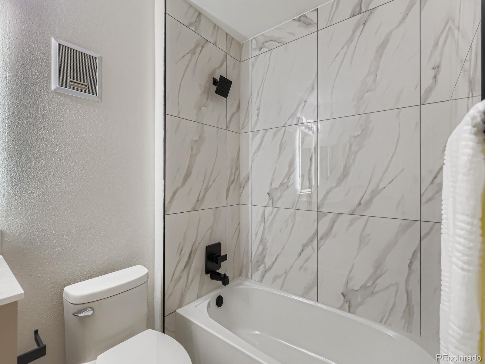 MLS Image #4 for 1792 s pitkin circle,aurora, Colorado
