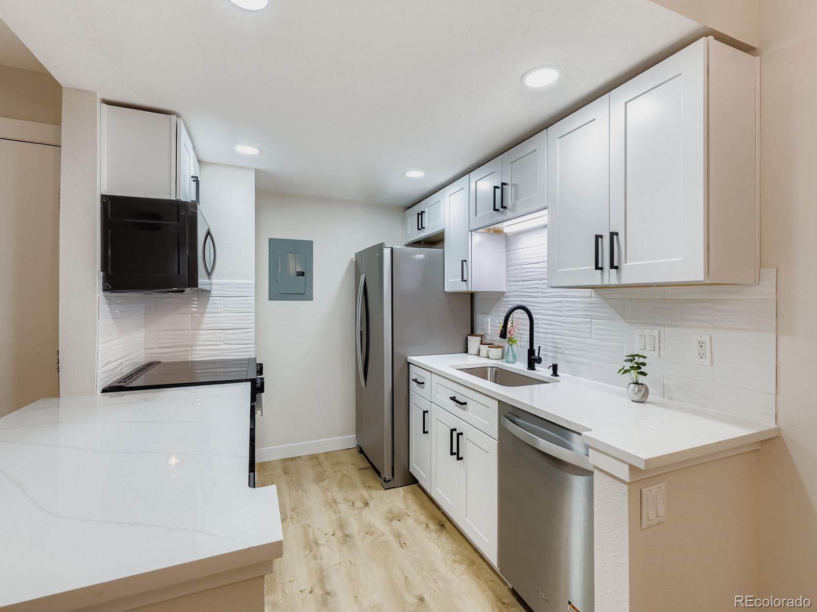 MLS Image #9 for 1792 s pitkin circle,aurora, Colorado