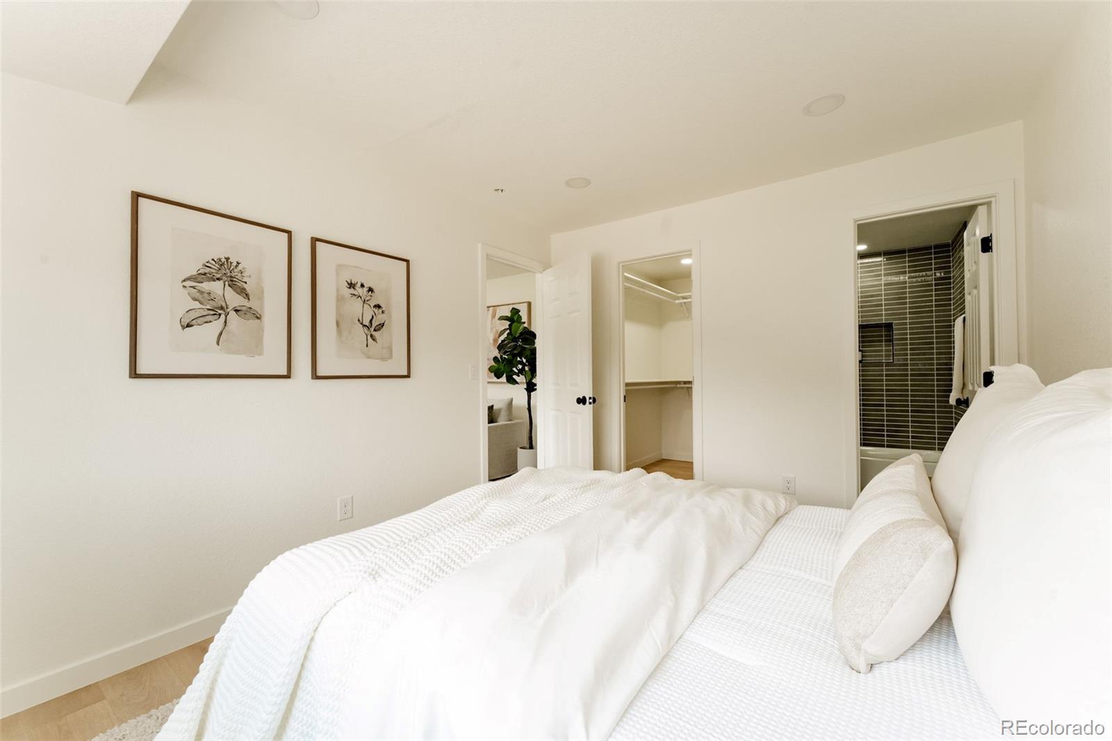 MLS Image #13 for 3423 s hudson way,denver, Colorado