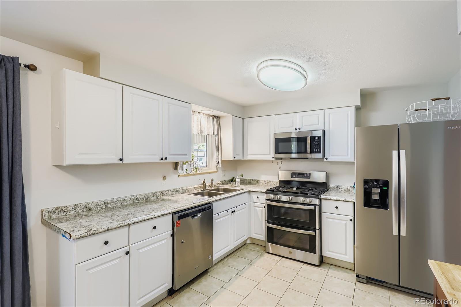 MLS Image #4 for 3225  carson street,aurora, Colorado
