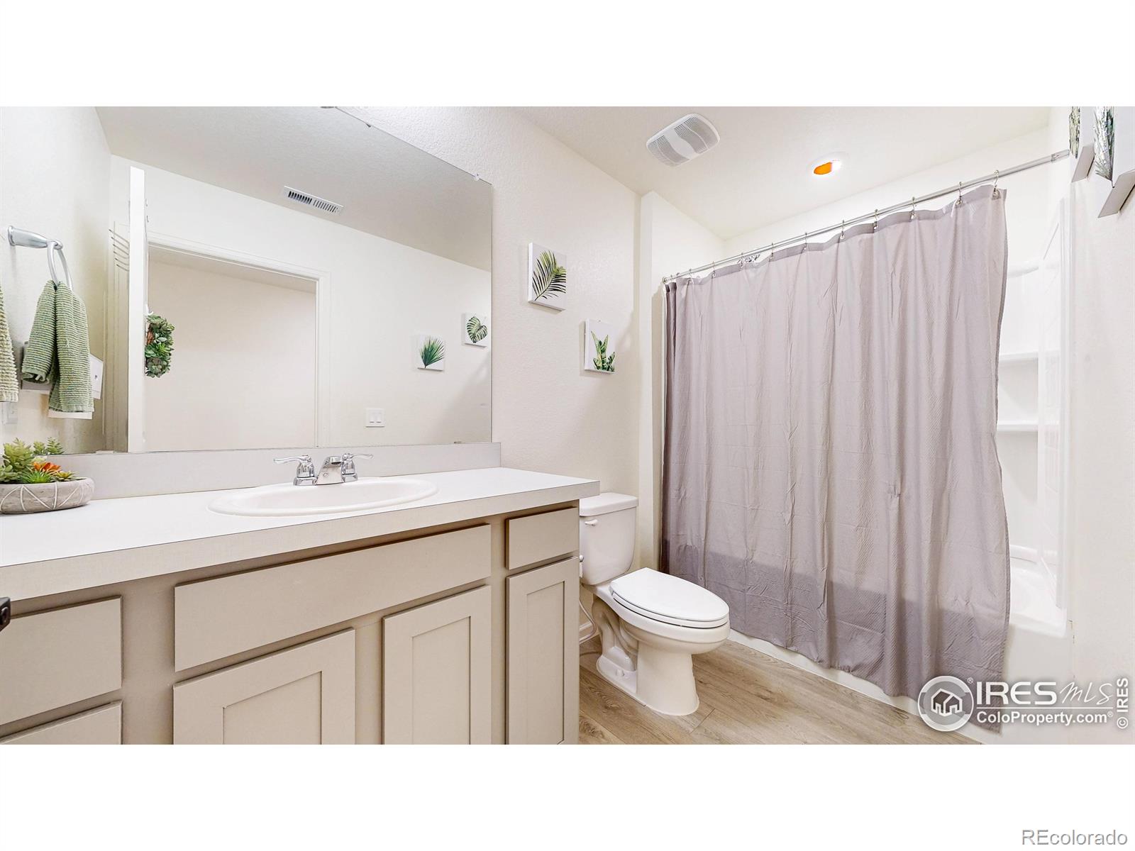 MLS Image #22 for 2647  osprey way,johnstown, Colorado
