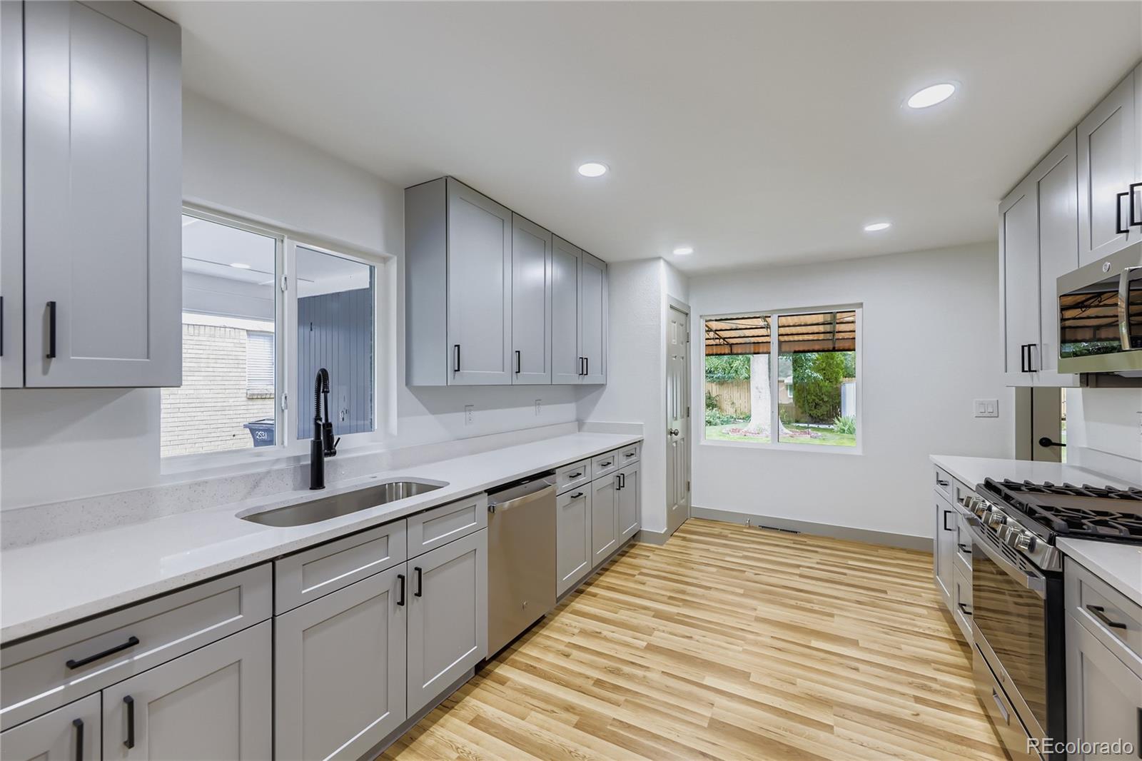 MLS Image #12 for 2531 s perry street,denver, Colorado