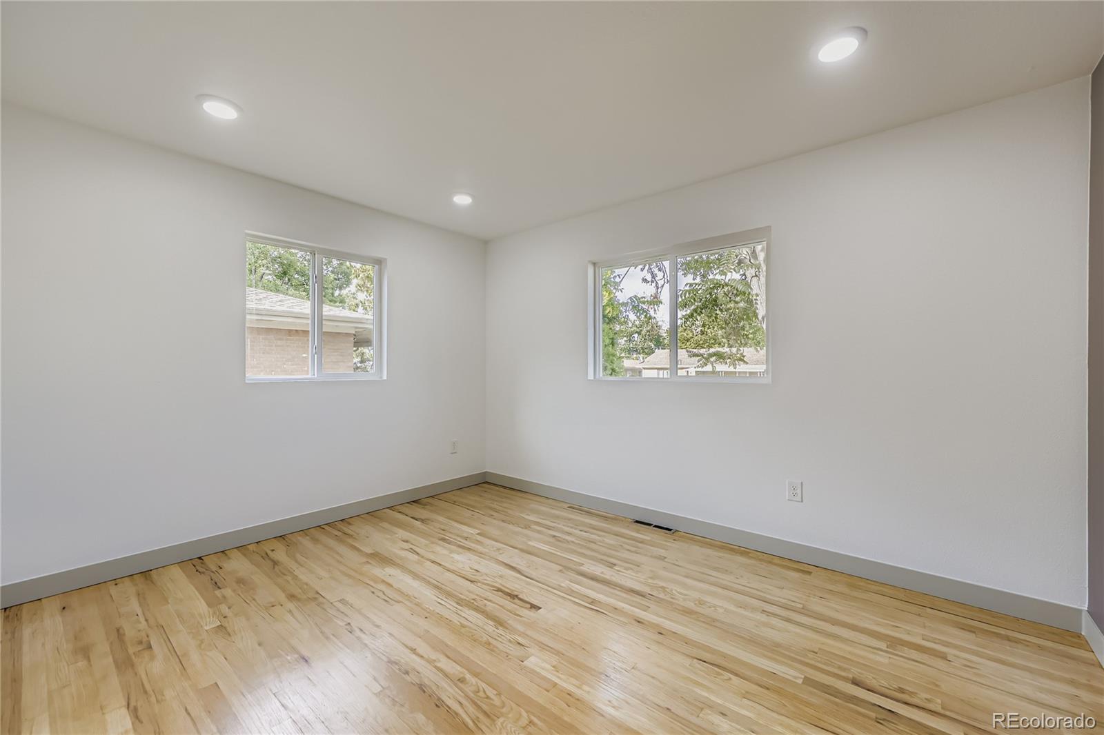 MLS Image #13 for 2531 s perry street,denver, Colorado