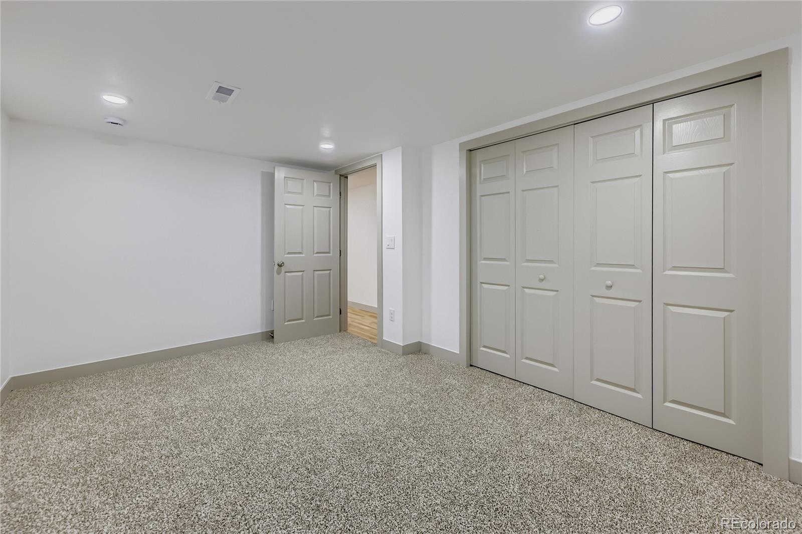 MLS Image #29 for 2531 s perry street,denver, Colorado