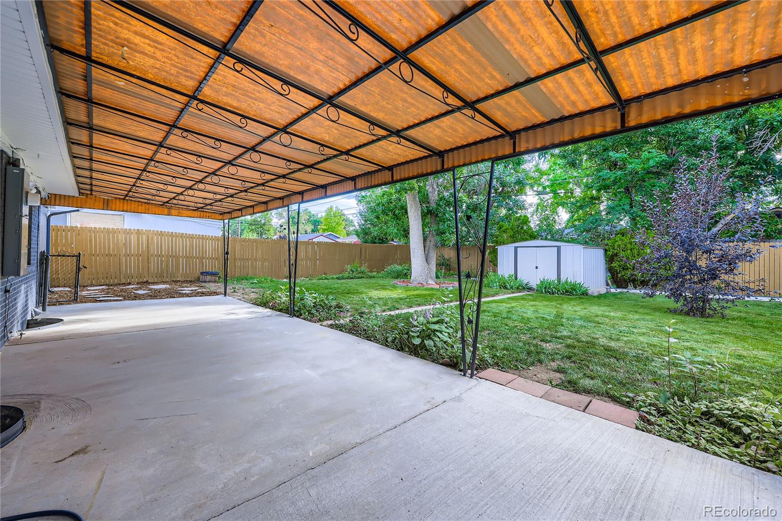 MLS Image #33 for 2531 s perry street,denver, Colorado