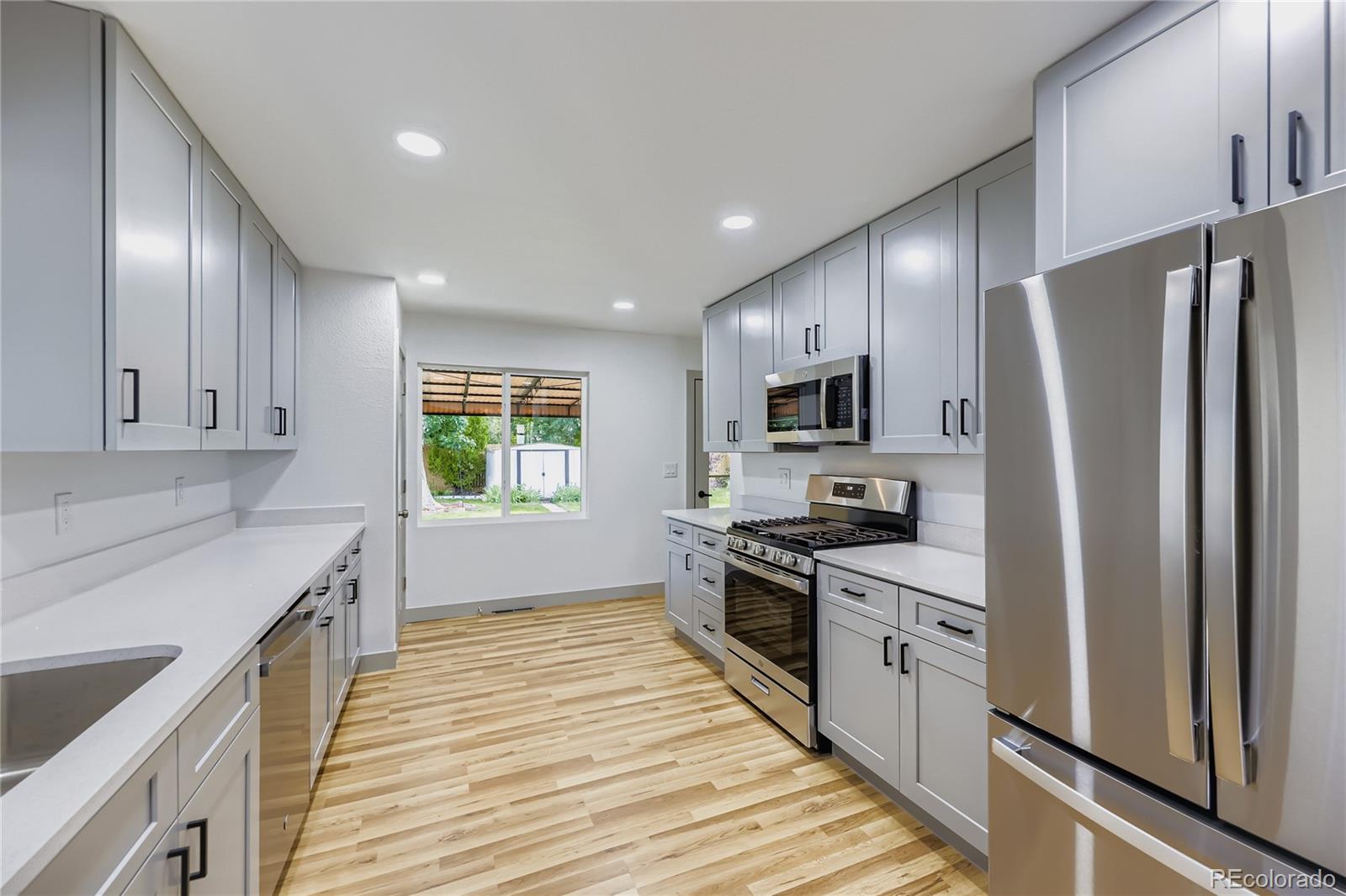 MLS Image #9 for 2531 s perry street,denver, Colorado