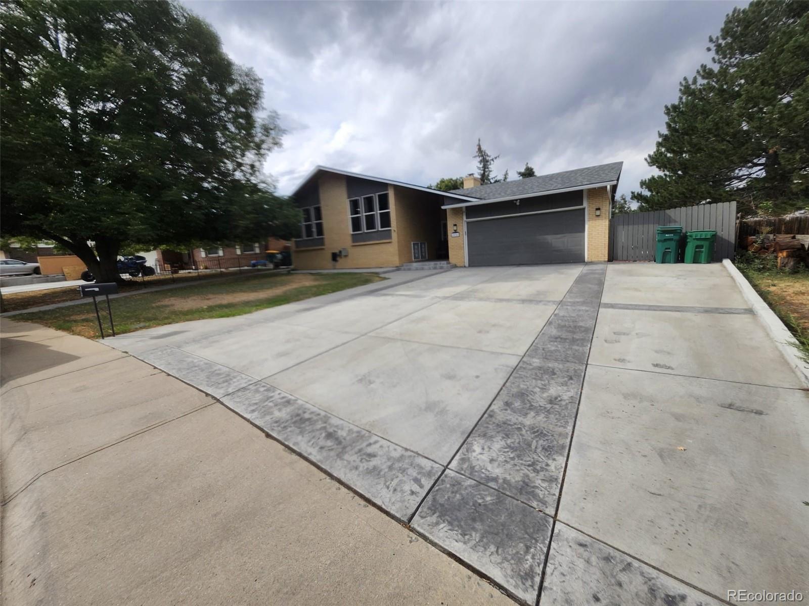 MLS Image #2 for 15361  8th avenue,aurora, Colorado