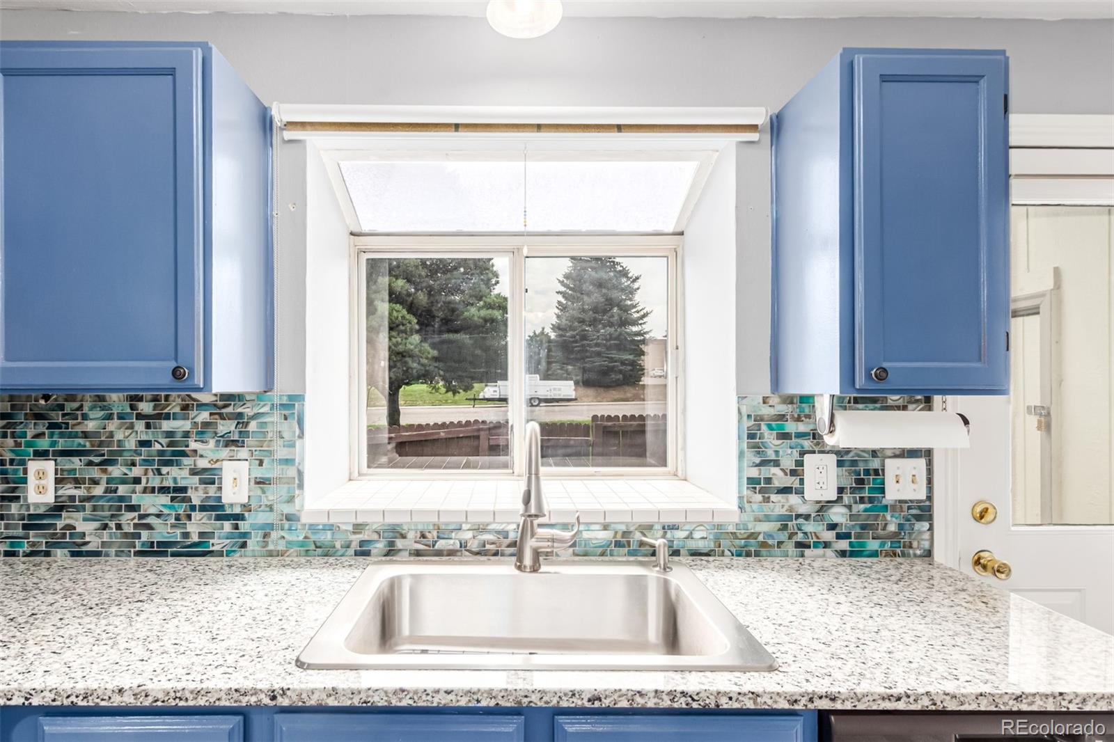 MLS Image #11 for 9626 w chatfield avenue,littleton, Colorado