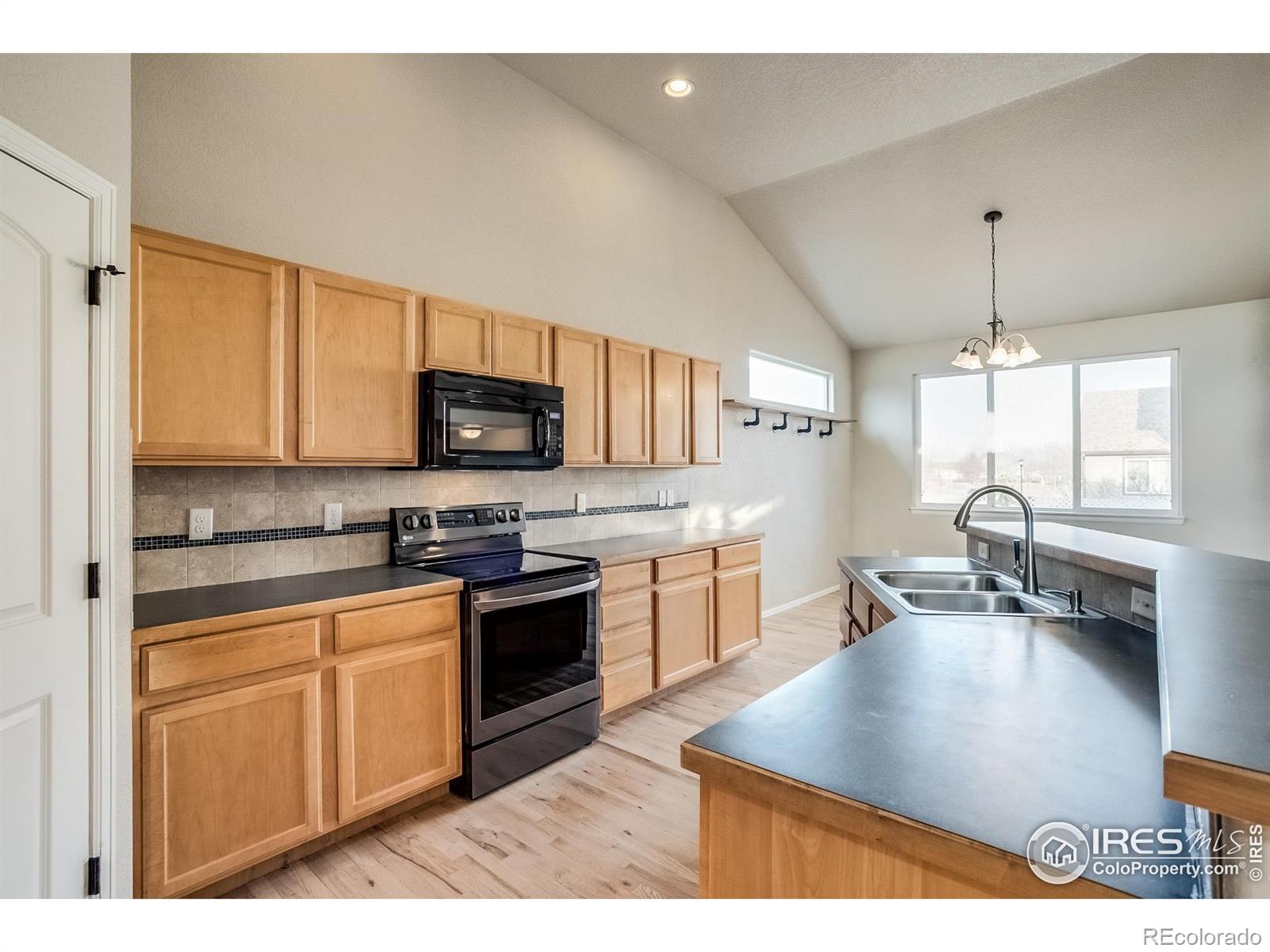 MLS Image #10 for 461  pioneer lane,johnstown, Colorado