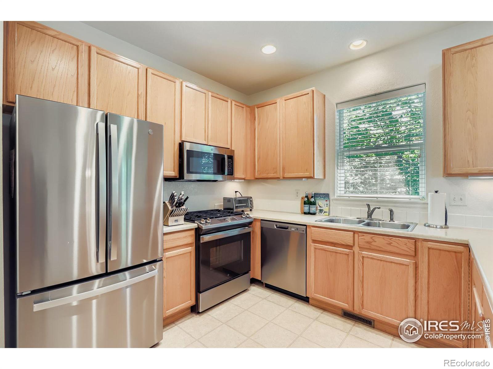 MLS Image #6 for 2206  watersong circle,longmont, Colorado