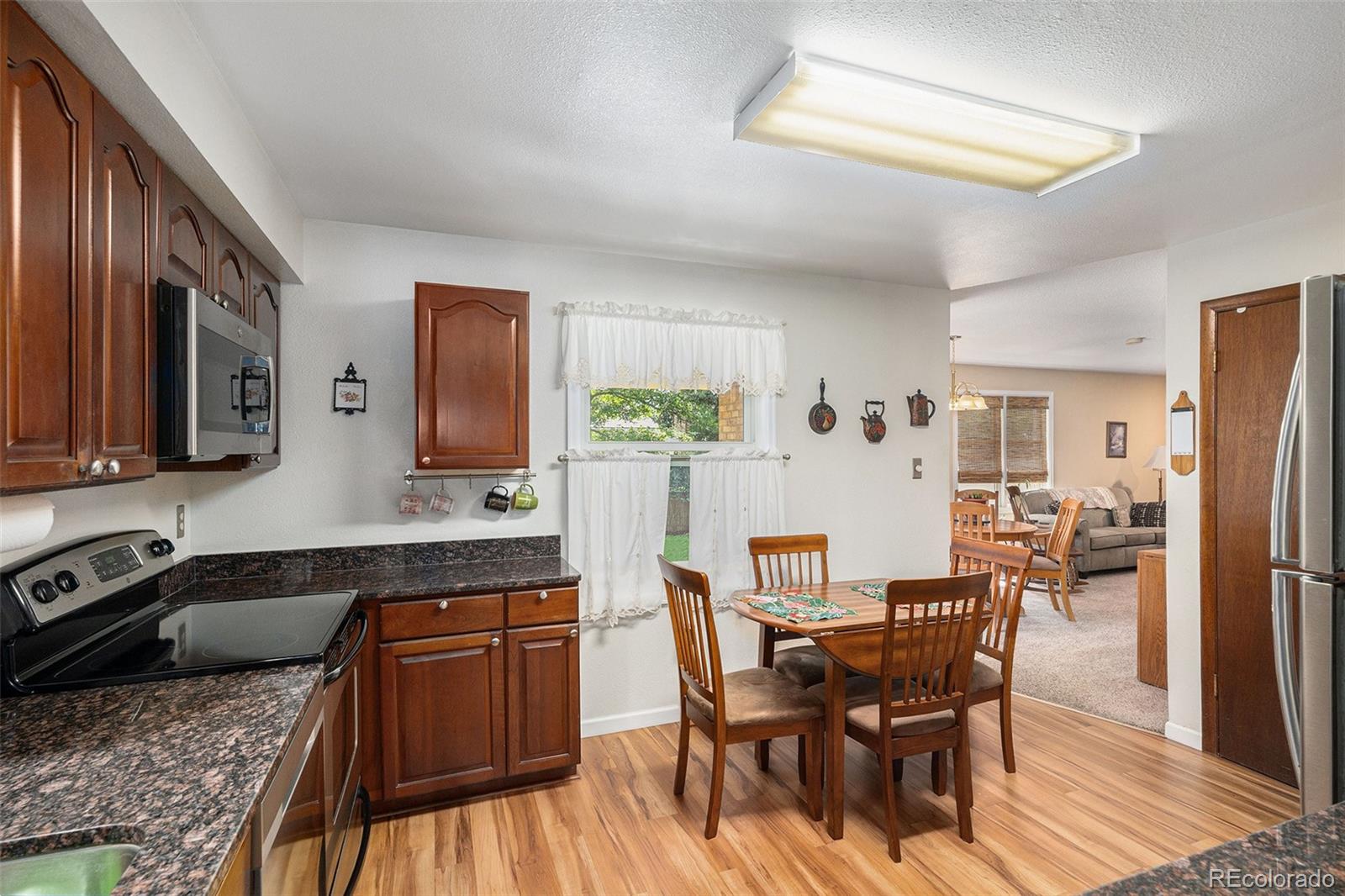 MLS Image #12 for 2556 s elkhart street,aurora, Colorado