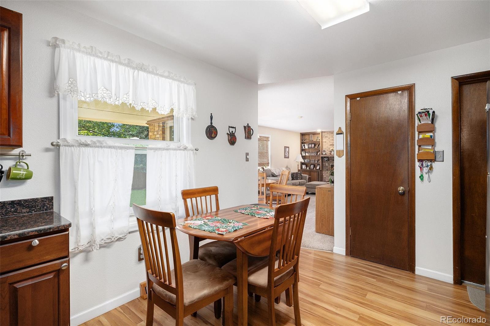 MLS Image #13 for 2556 s elkhart street,aurora, Colorado
