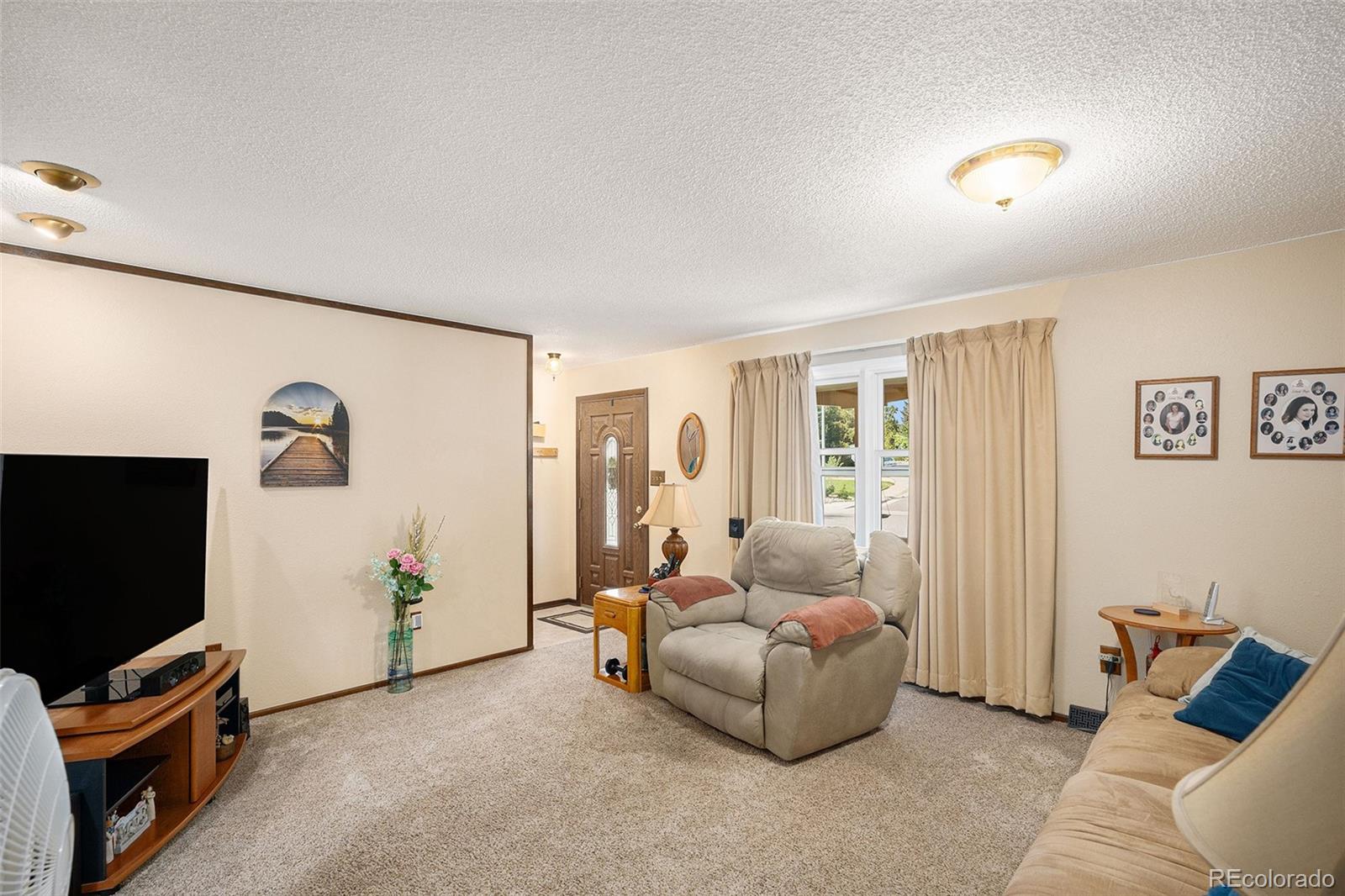 MLS Image #4 for 2556 s elkhart street,aurora, Colorado