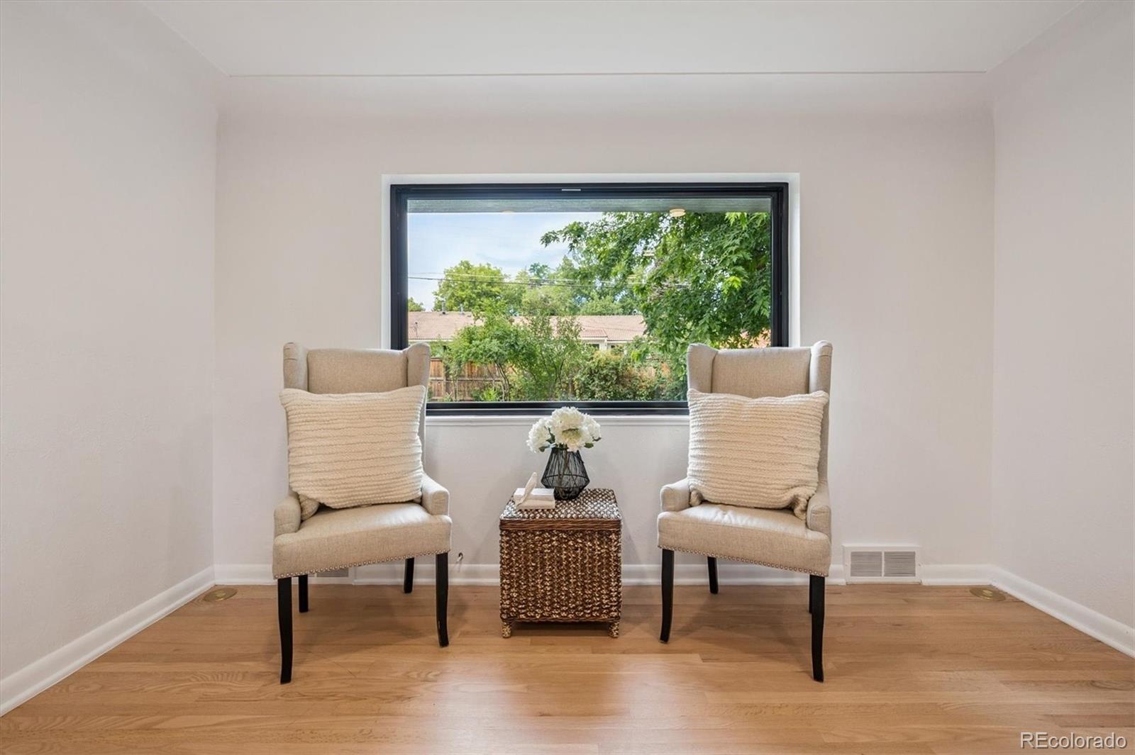 MLS Image #12 for 725 s harrison street,denver, Colorado