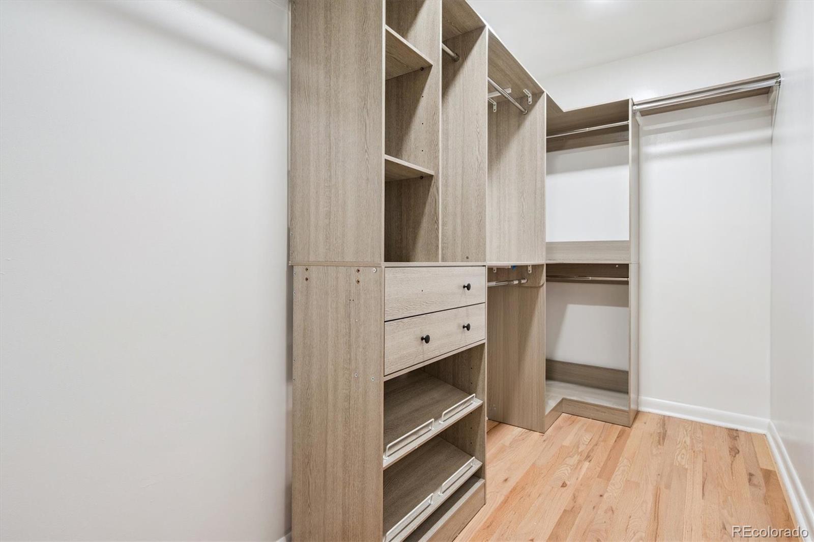 MLS Image #18 for 725 s harrison street,denver, Colorado