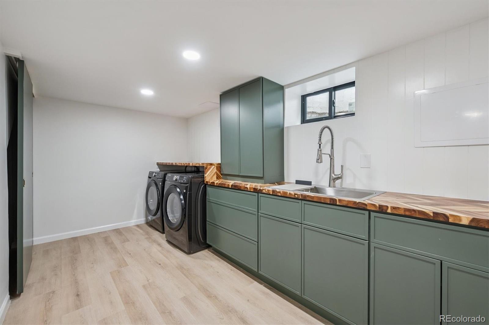 MLS Image #24 for 725 s harrison street,denver, Colorado