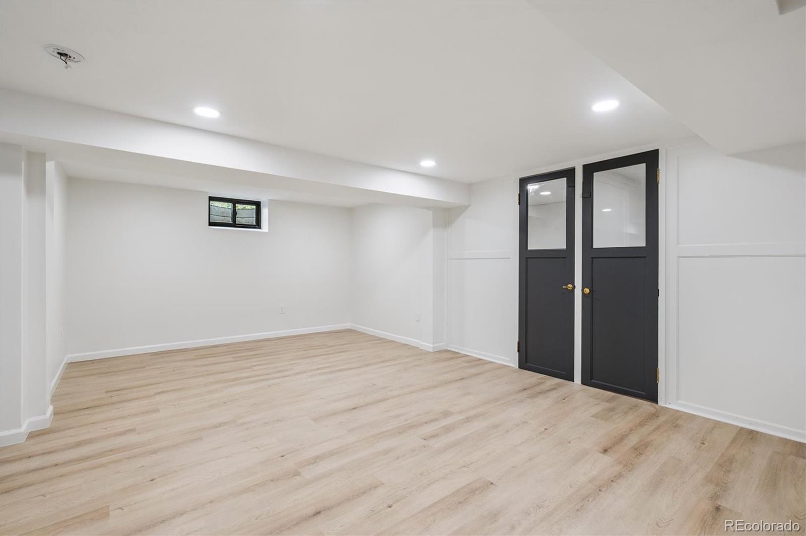 MLS Image #26 for 725 s harrison street,denver, Colorado