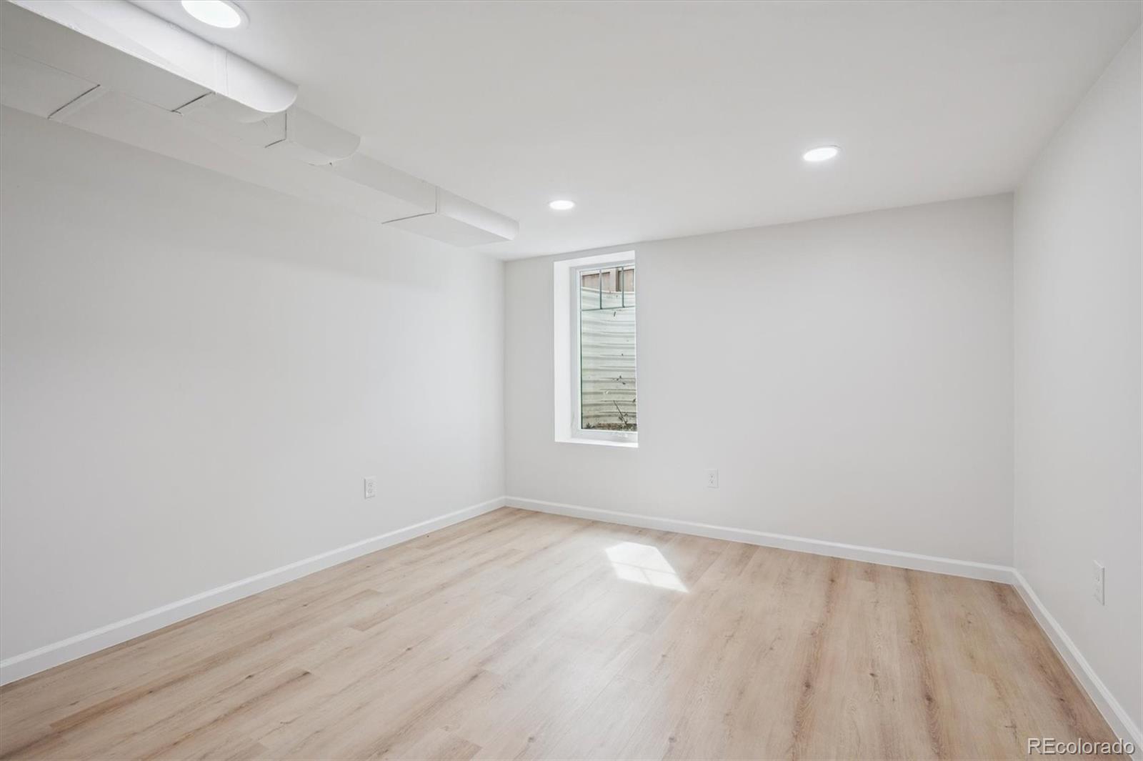MLS Image #29 for 725 s harrison street,denver, Colorado