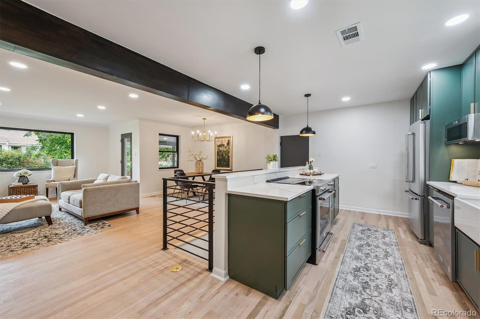 MLS Image #3 for 725 s harrison street,denver, Colorado