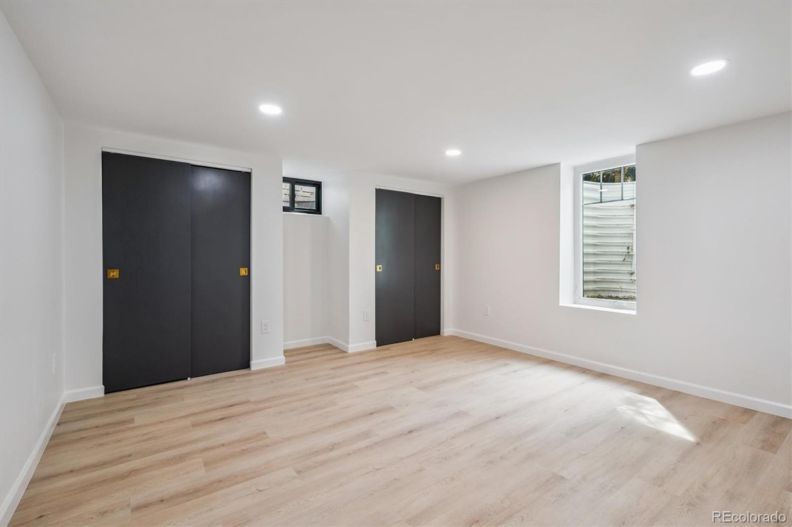 MLS Image #31 for 725 s harrison street,denver, Colorado