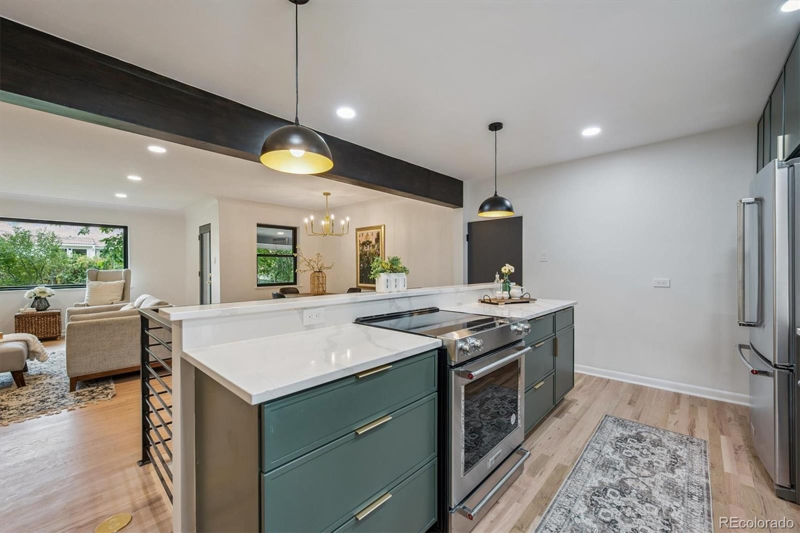 MLS Image #5 for 725 s harrison street,denver, Colorado