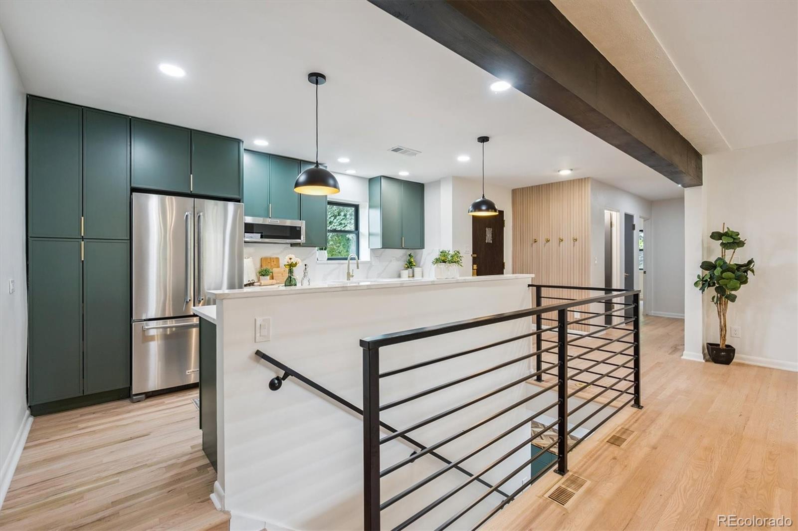 MLS Image #7 for 725 s harrison street,denver, Colorado