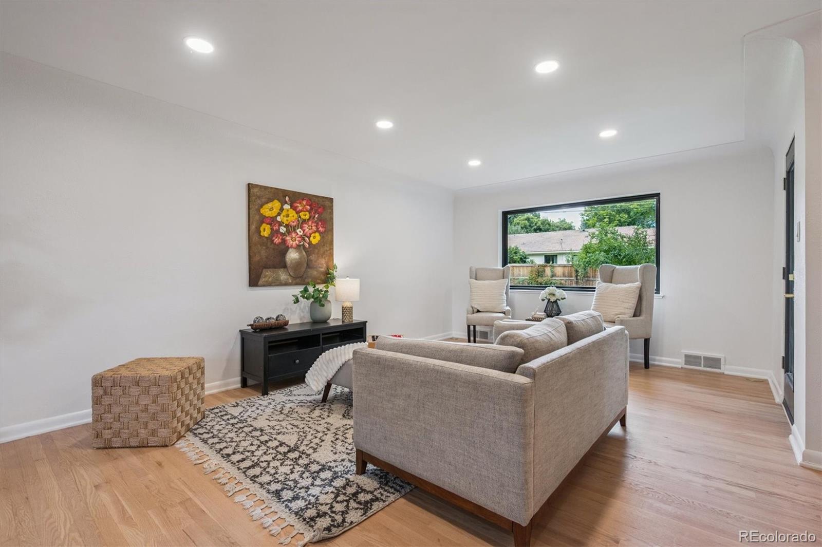MLS Image #9 for 725 s harrison street,denver, Colorado