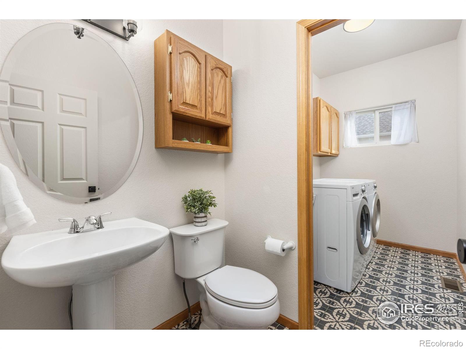 MLS Image #13 for 1682  stove prairie circle,loveland, Colorado