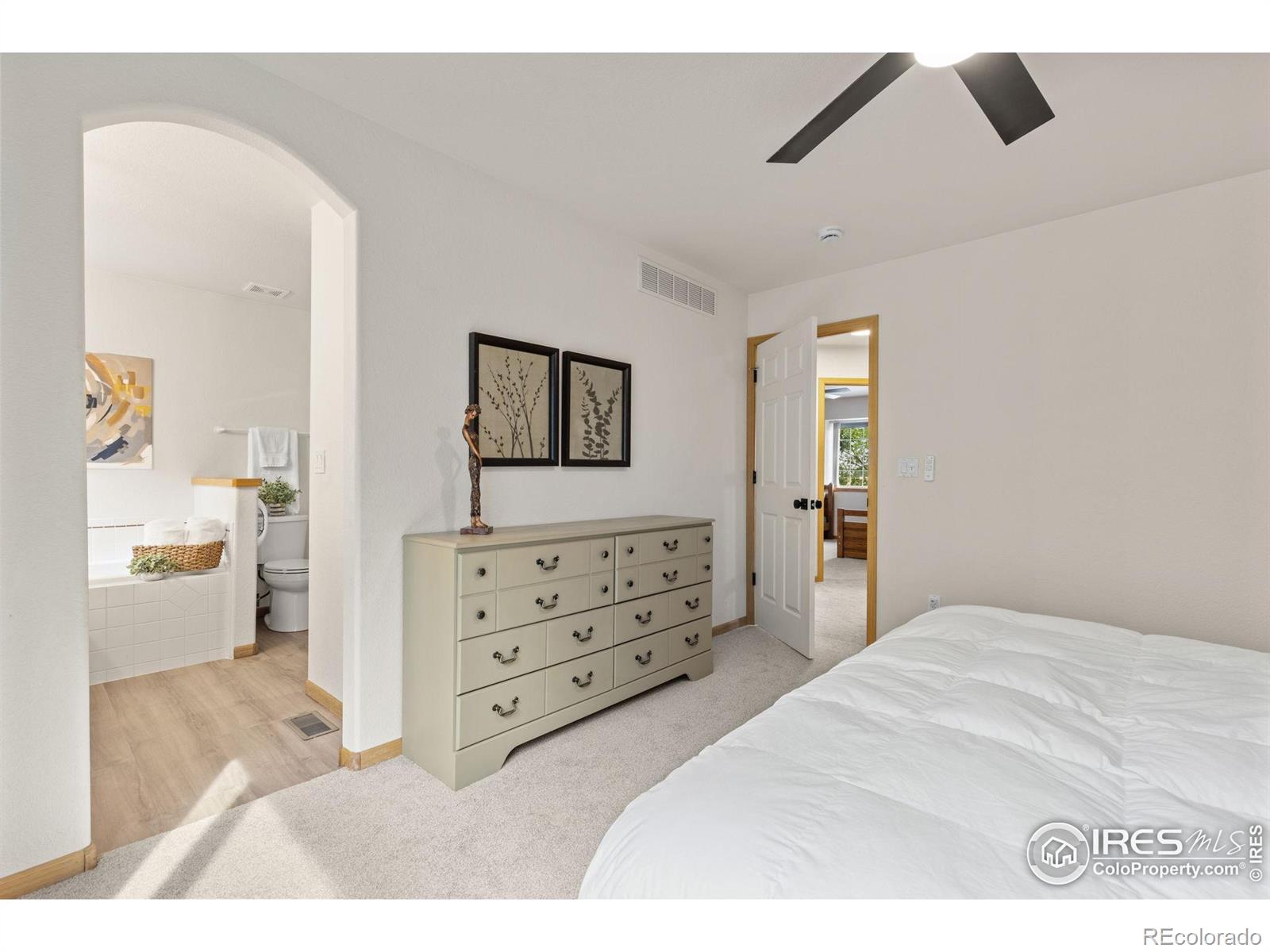 MLS Image #16 for 1682  stove prairie circle,loveland, Colorado