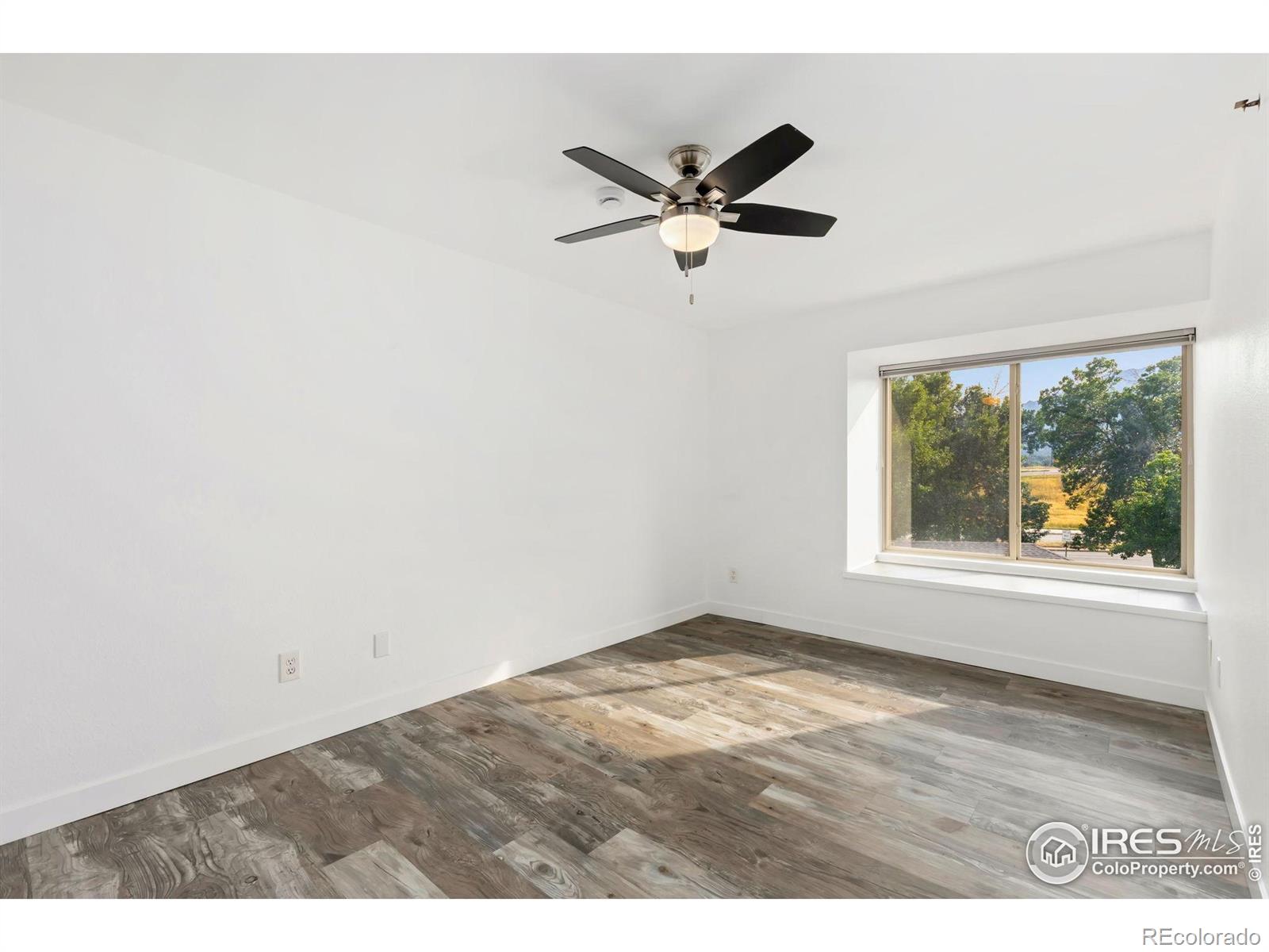 MLS Image #11 for 33 s boulder circle,boulder, Colorado