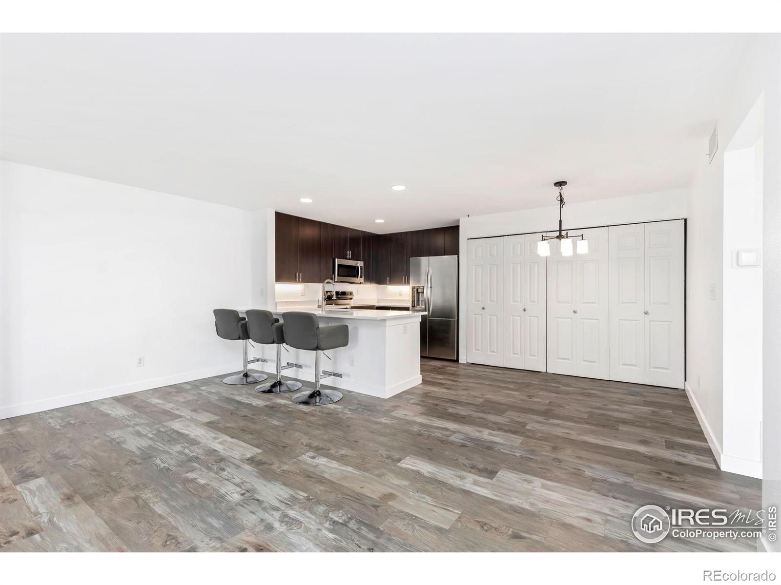 MLS Image #6 for 33 s boulder circle,boulder, Colorado