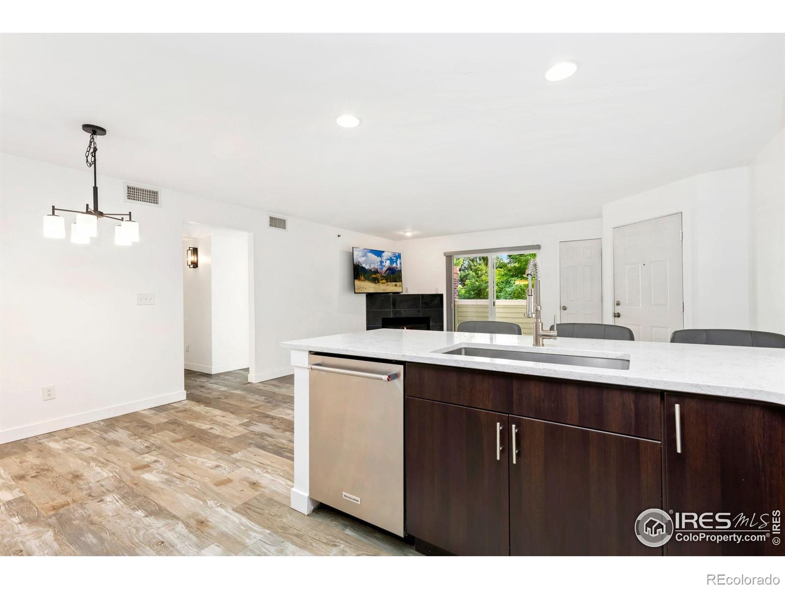 MLS Image #9 for 33 s boulder circle,boulder, Colorado