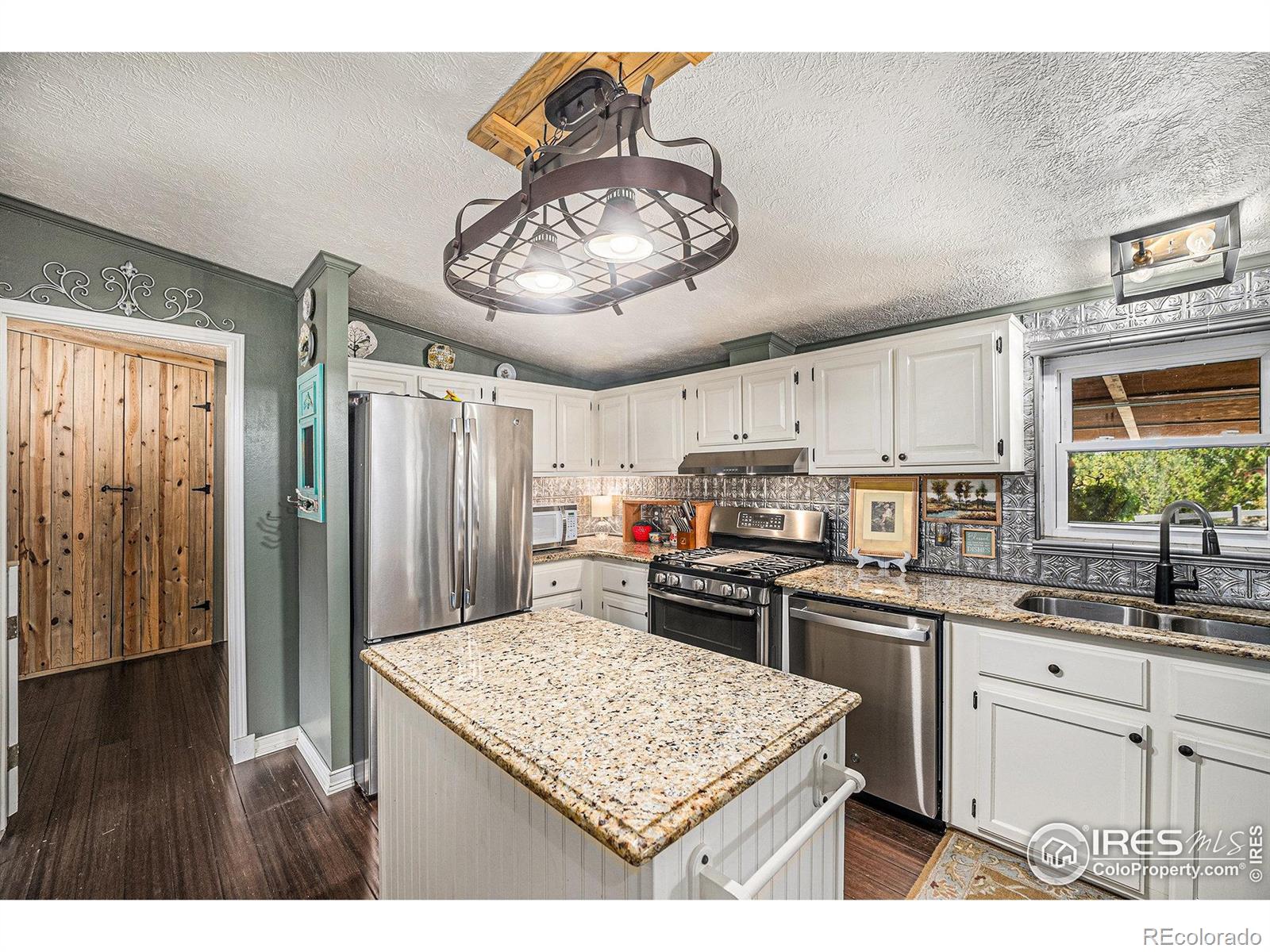 MLS Image #21 for 818  county road 10 1/2 ,erie, Colorado