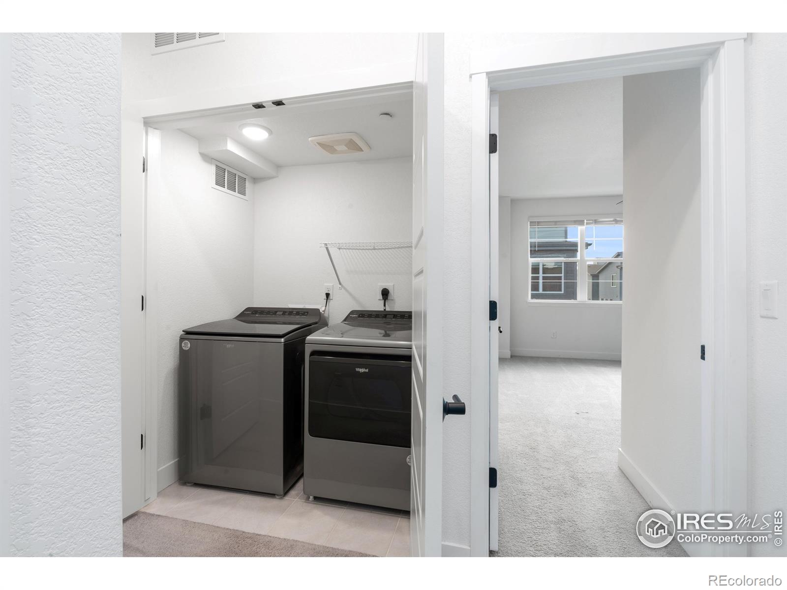 MLS Image #12 for 6791  navajo court,denver, Colorado
