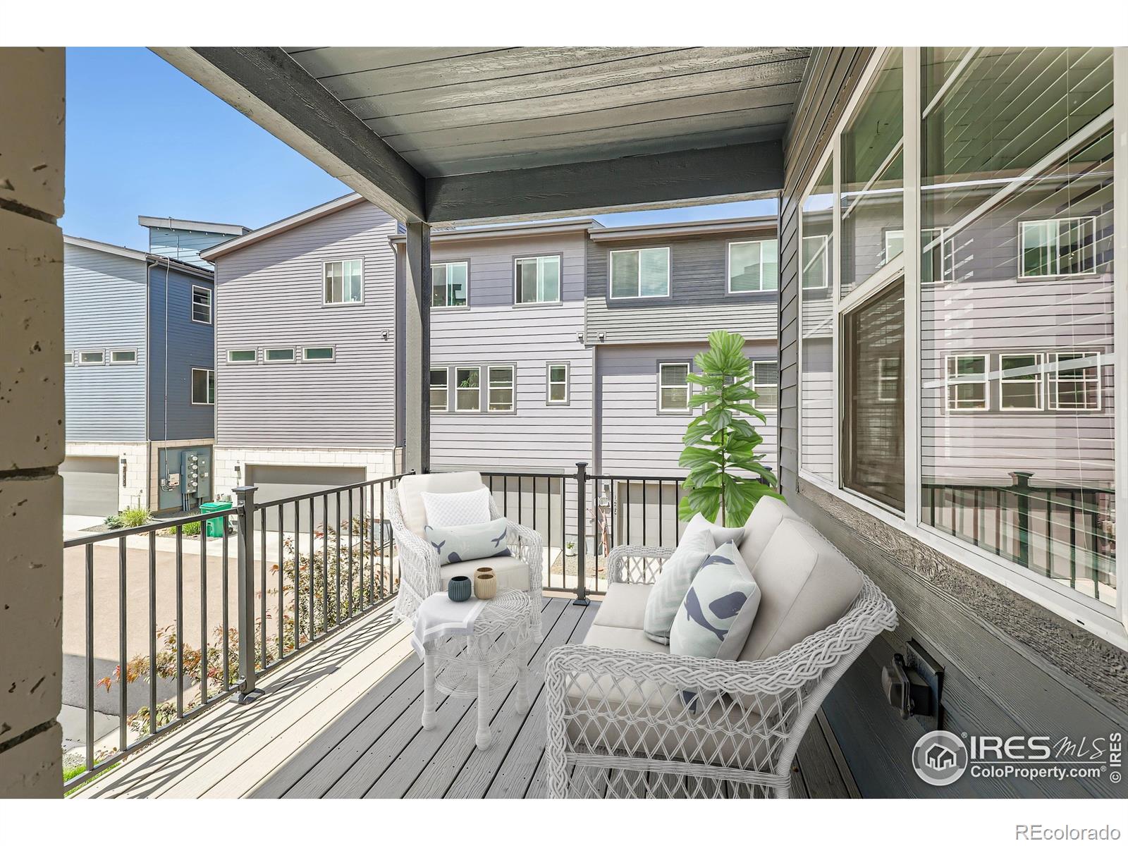 MLS Image #3 for 6791  navajo court,denver, Colorado