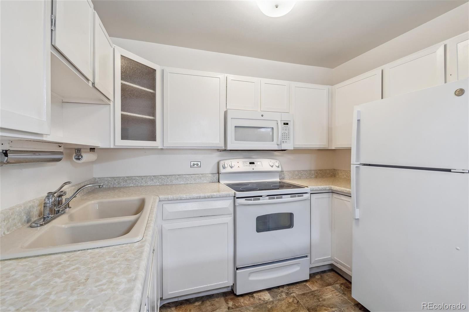 MLS Image #3 for 495 s dayton street,denver, Colorado