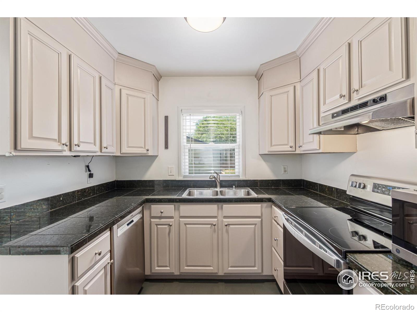 MLS Image #15 for 1224  jamaica street,aurora, Colorado