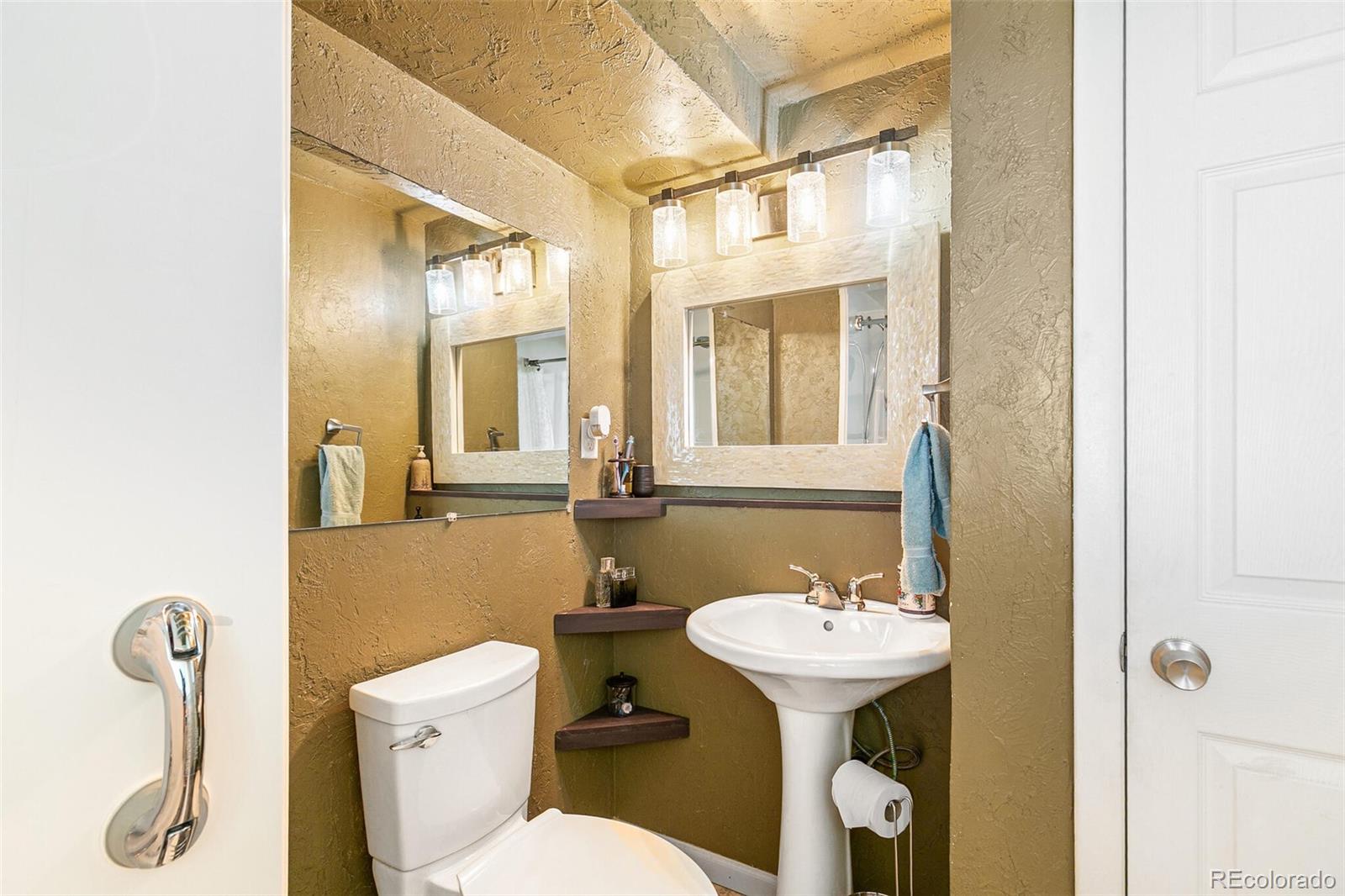 MLS Image #17 for 1011 s nile way,aurora, Colorado