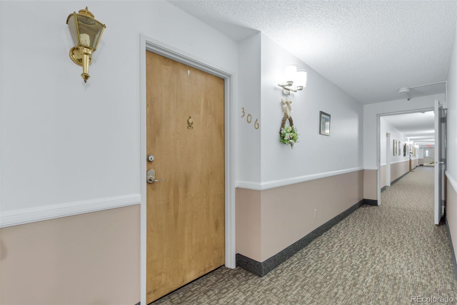 MLS Image #3 for 3164 s wheeling way,aurora, Colorado