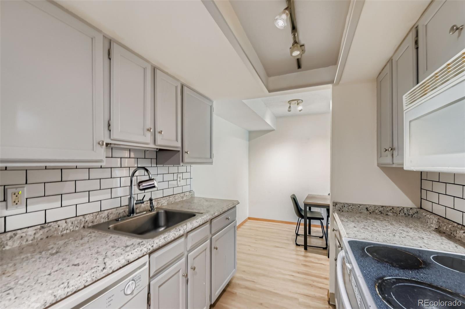 MLS Image #3 for 2902  shadow creek drive,boulder, Colorado