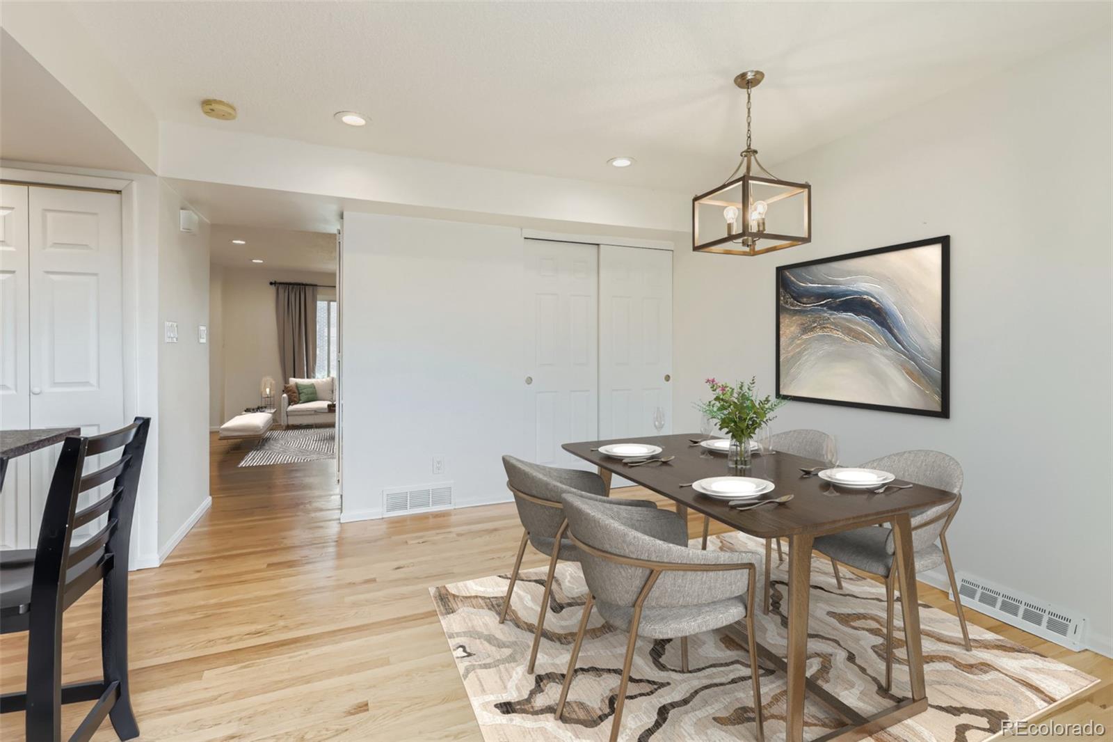 MLS Image #14 for 3981 s boston street,denver, Colorado