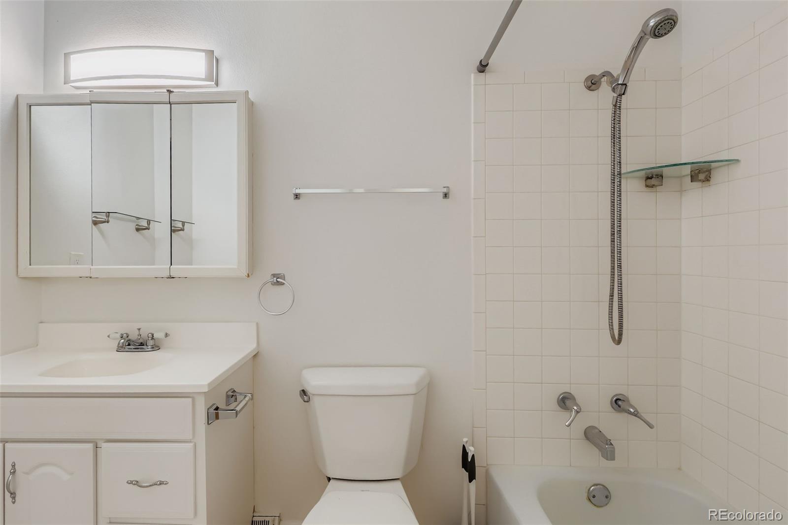 MLS Image #19 for 3981 s boston street,denver, Colorado