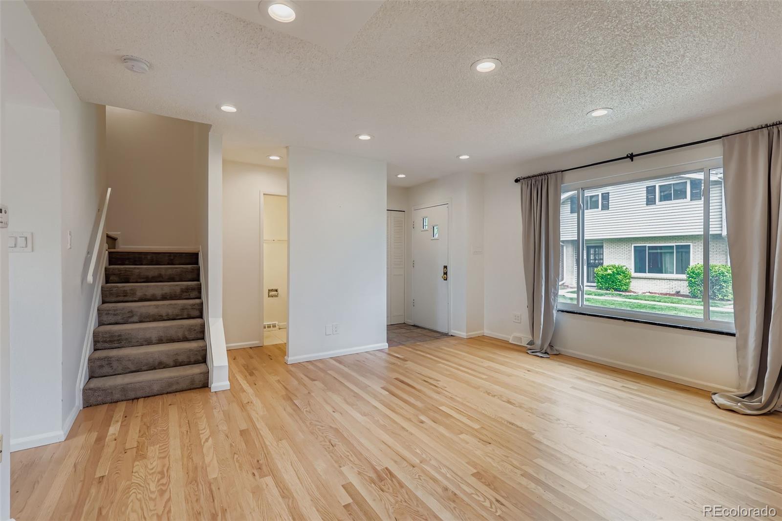 MLS Image #6 for 3981 s boston street,denver, Colorado