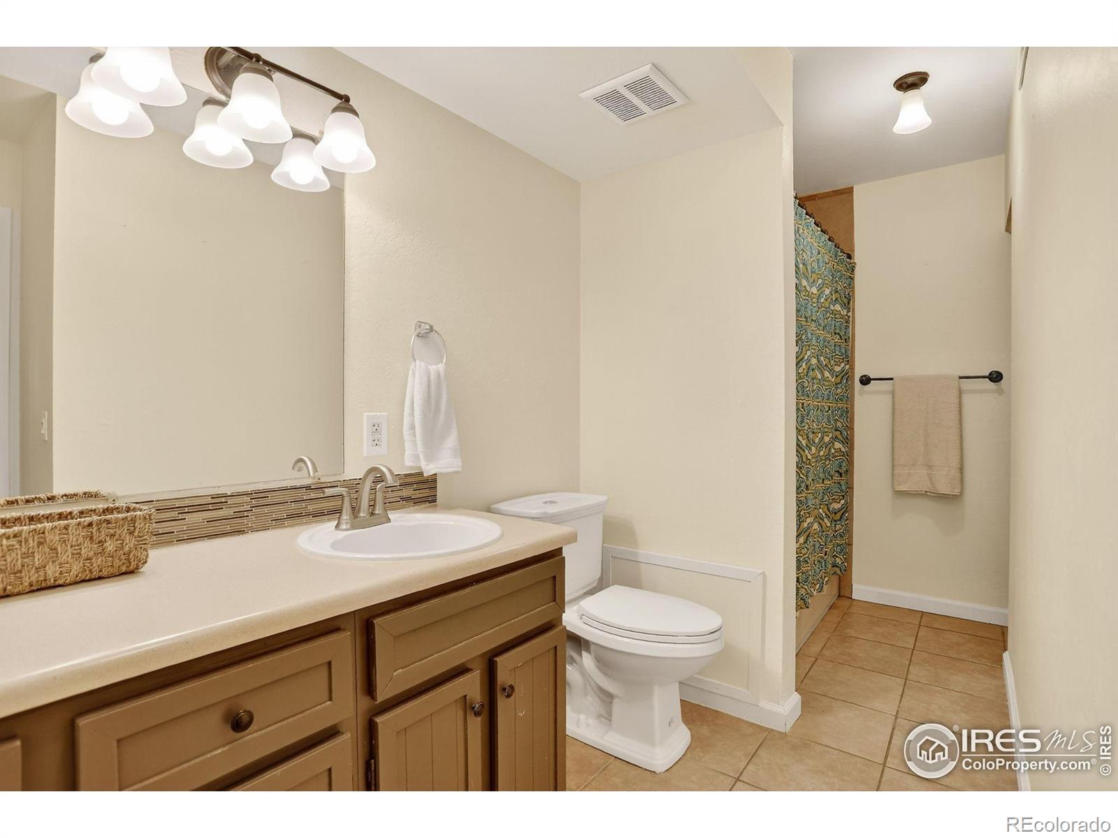 MLS Image #17 for 7525 w 62nd avenue,arvada, Colorado