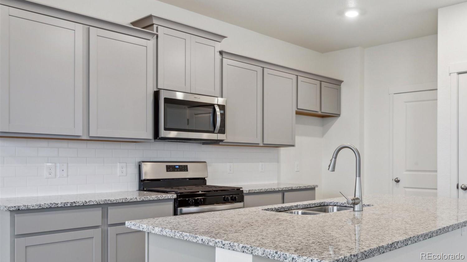 MLS Image #3 for 11758  foraker lane,colorado springs, Colorado