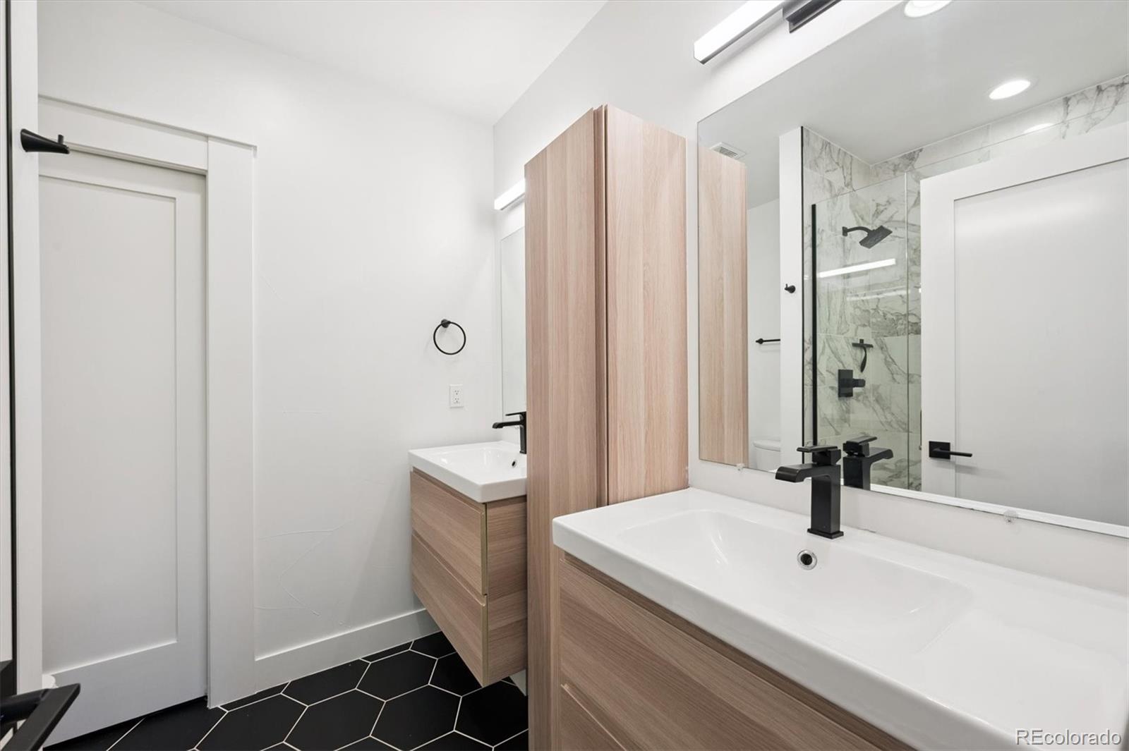 MLS Image #12 for 3124 n gilpin street,denver, Colorado