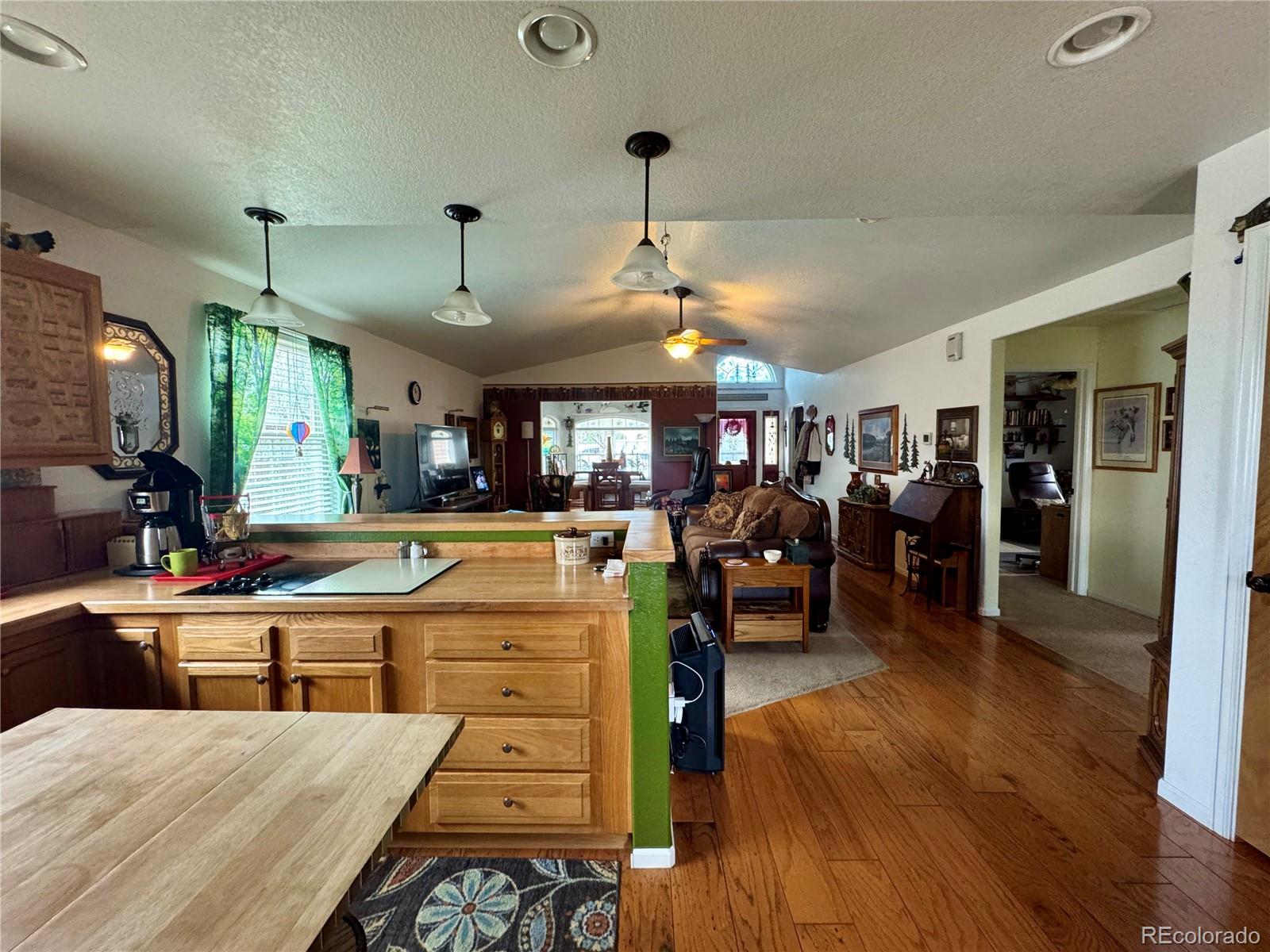 MLS Image #6 for 180 n cedar street,keenesburg, Colorado